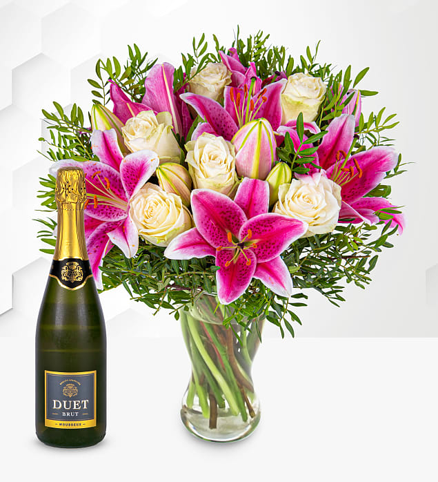 Pink Lilies & Roses With Pigalle
